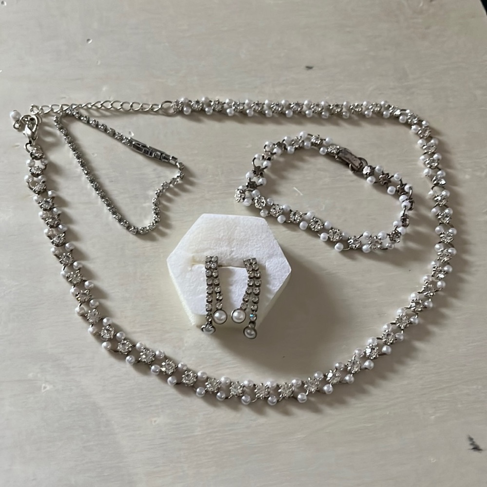 Silver Necklace, bracelet and earrings with white jewels and white pearls bundle